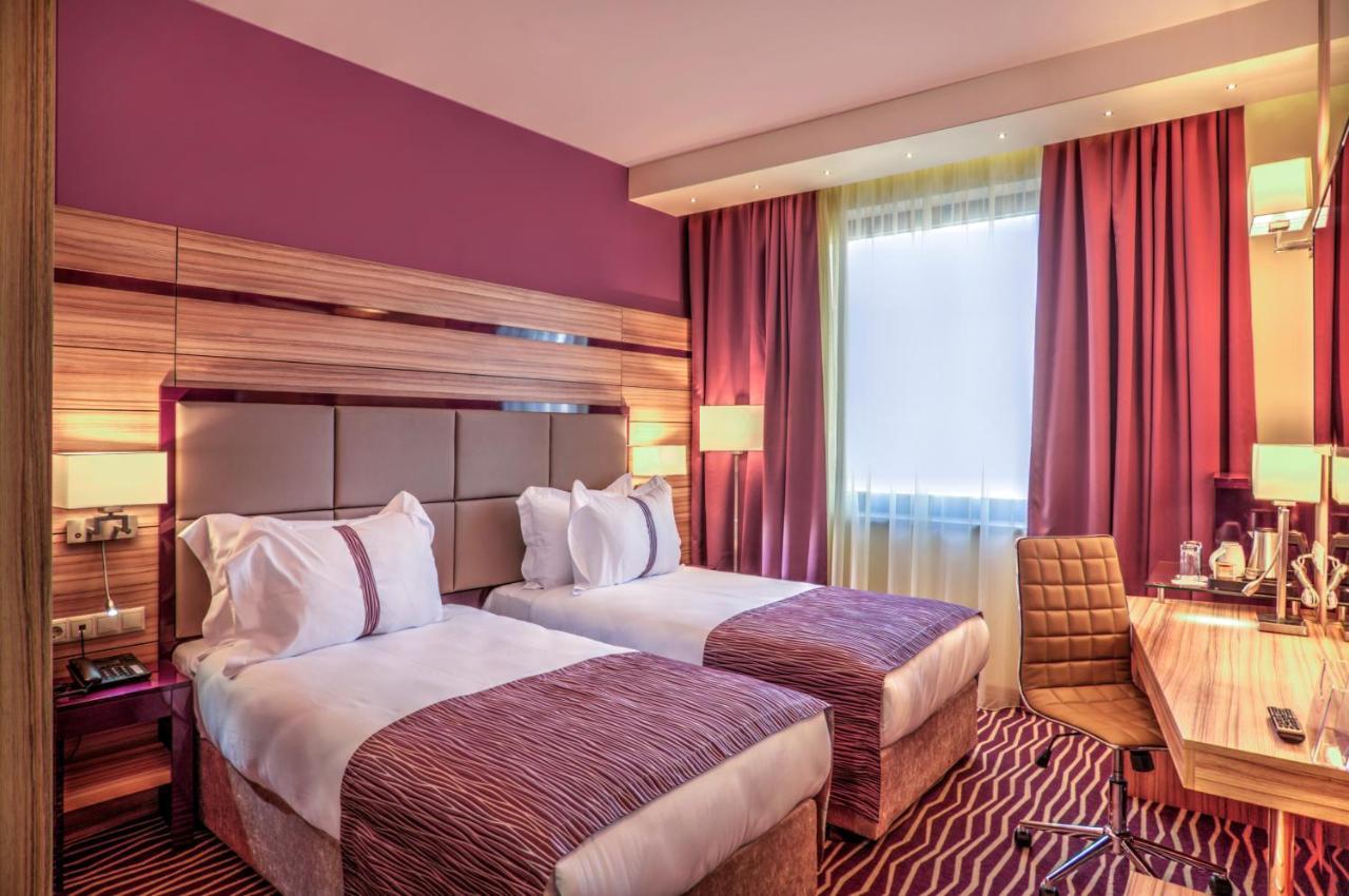 Holiday Inn Plovdiv By Ihg Exterior foto