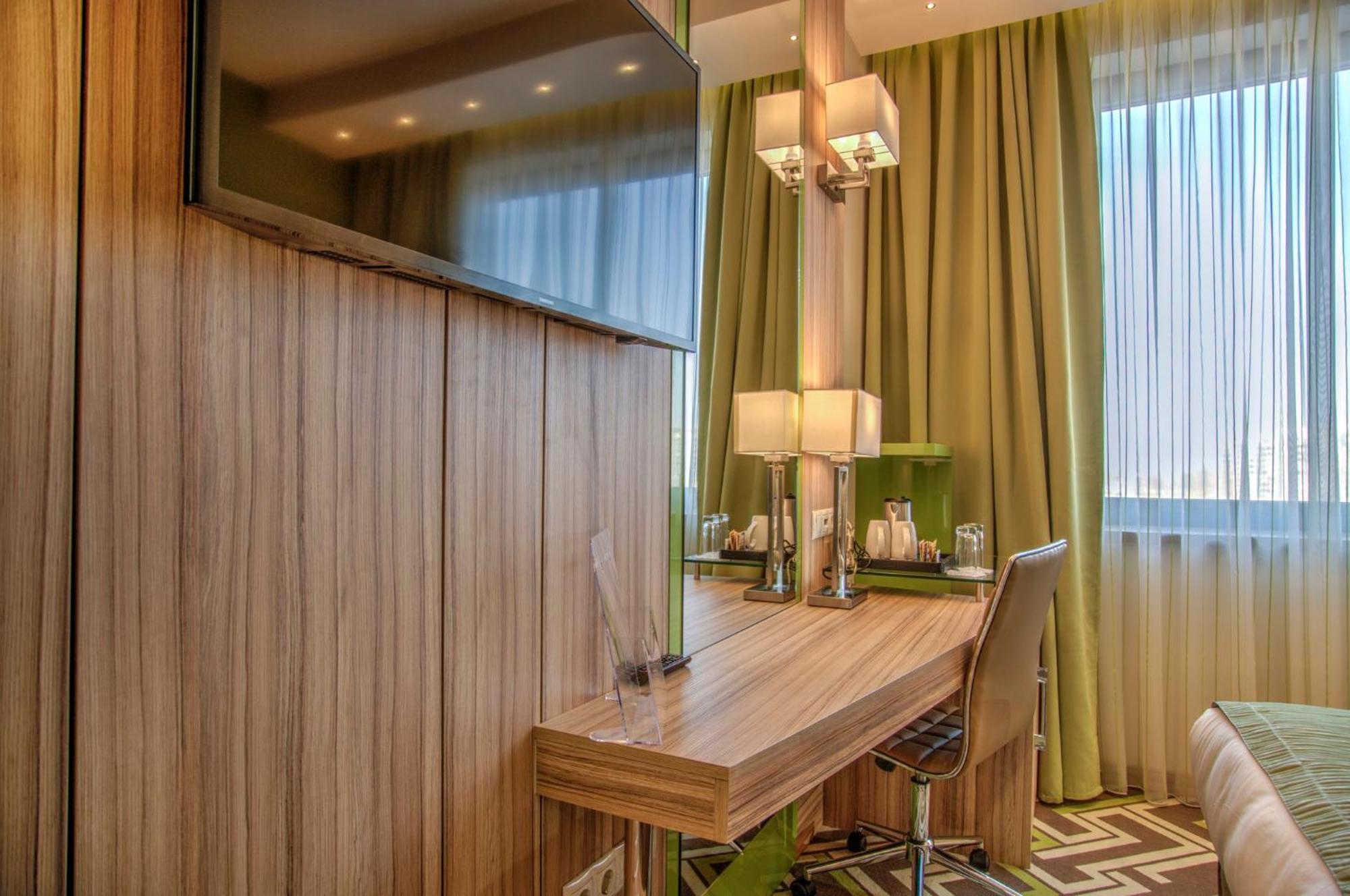 Holiday Inn Plovdiv By Ihg Exterior foto