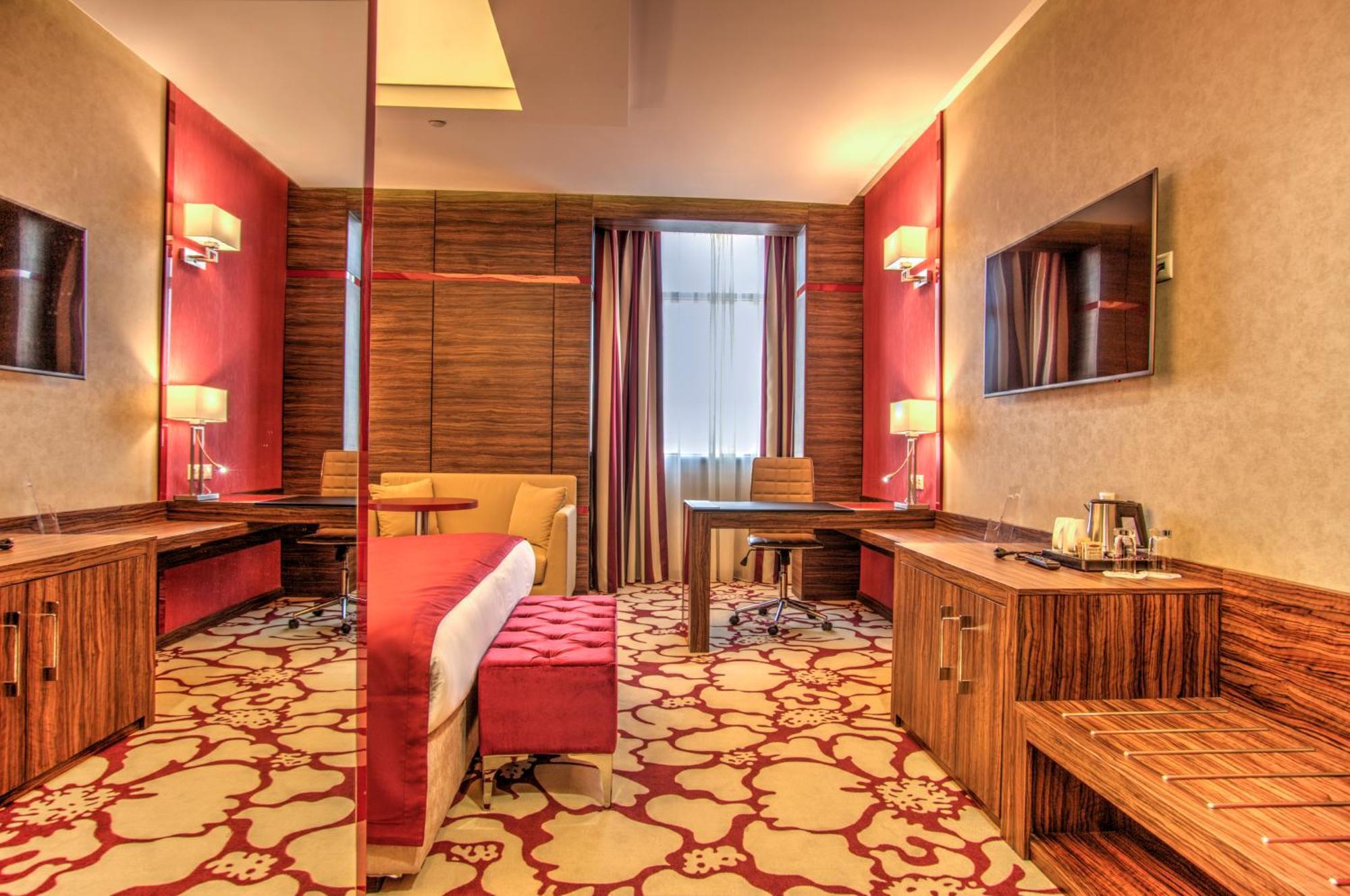 Holiday Inn Plovdiv By Ihg Exterior foto